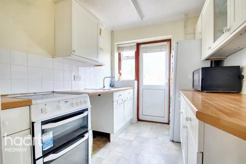 3 bedroom terraced house for sale, Central Park Gardens, Chatham