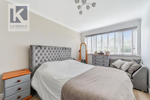 2 bedroom maisonette for sale, Chessington Road, Epsom, KT19
