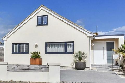4 bedroom detached house for sale, Southcote Avenue, West Wittering, PO20