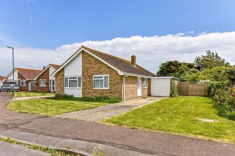Sandringham Close, Bracklesham Bay, PO20