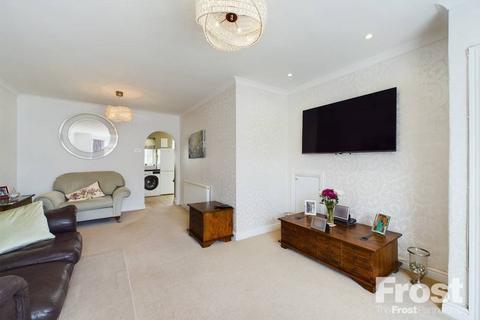 58 Cranleigh Road, Feltham, TW13 4QD