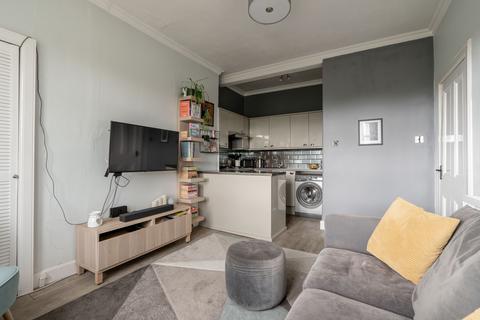 204/13 Bonnington Road, Edinburgh, EH6 5BH