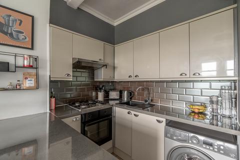 204/13 Bonnington Road, Edinburgh, EH6 5BH