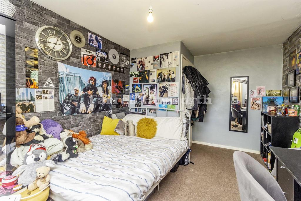 Bedroom 2 view 2