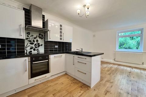 Flat 3, 77 Albemarle Road, Beckenham, BR3 5HW