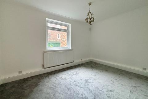 Flat 3, 77 Albemarle Road, Beckenham, BR3 5HW