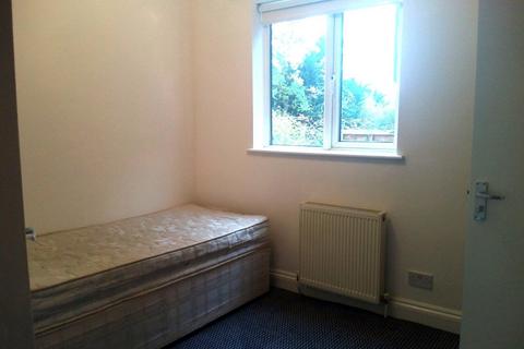 2 bedroom flat to rent, Leeside Crescent, NW11