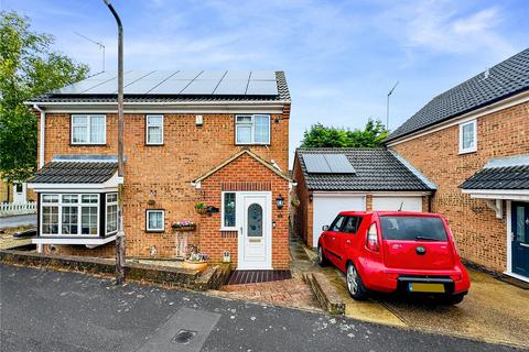 4 bedroom detached house for sale, Dawson Drive, Hextable, Kent, BR8