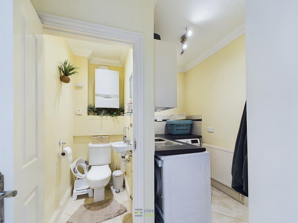 Cloakroom/Utility Room