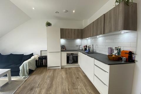 1 bedroom apartment to rent, Staines-upon-Thames, Surrey TW18