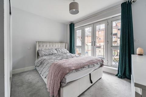 2 bedroom flat for sale, High Wycombe,  Buckinghamshire,  HP13