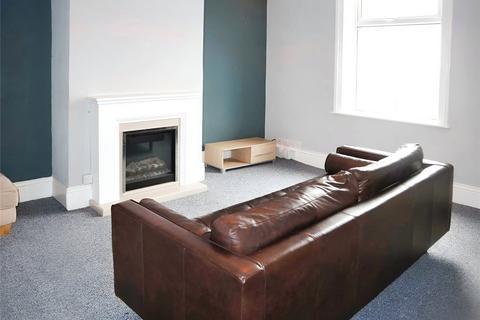 2 bedroom terraced house for sale, George Street, Lindley, Huddersfield, West Yorkshire, HD3