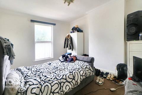 142 Richmond Road, Thornton Heath, CR7 7QD