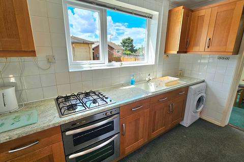 3 bedroom semi-detached house for sale, Farm View Road, Kirkby-in-Ashfield, NG17