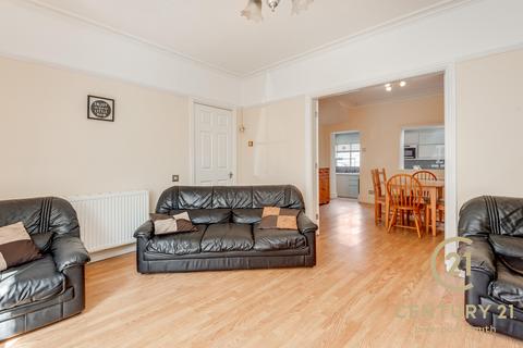 undefined, Woolton Street, Woolton Village, L25