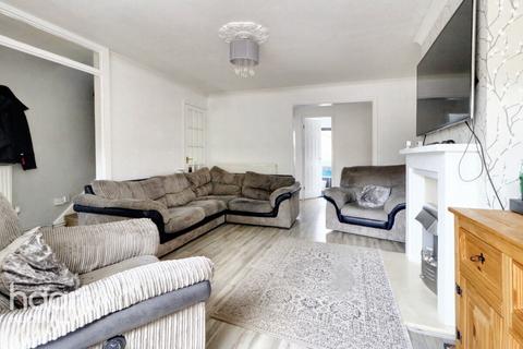 23 Lovell Close, Nottingham, NG6 7AQ