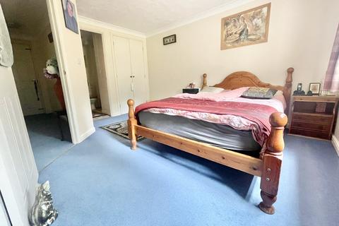 2 bedroom apartment for sale, Babbage Way, Bracknell, Berkshire
