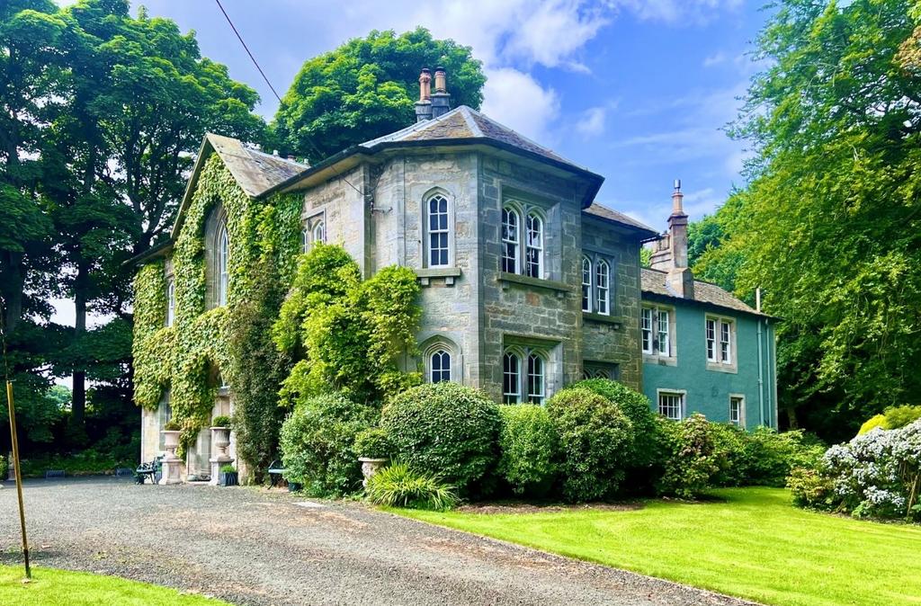 Candleford House, Auchtertool... 6 bed detached house for sale £950,000