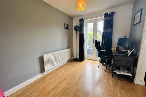 3 bedroom semi-detached house for sale, Vinery Grove, Denton, Manchester