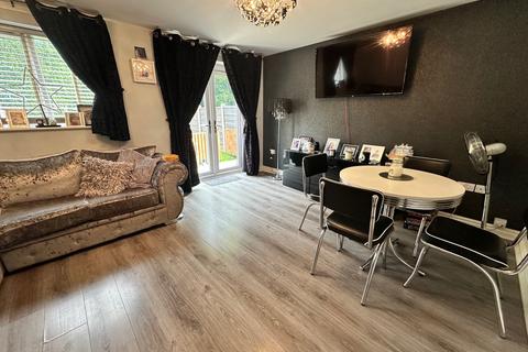 3 bedroom semi-detached house for sale, Vinery Grove A, Denton, Manchester