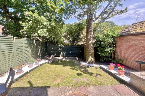 8 Cartref Close, Verwood, BH31 6UT