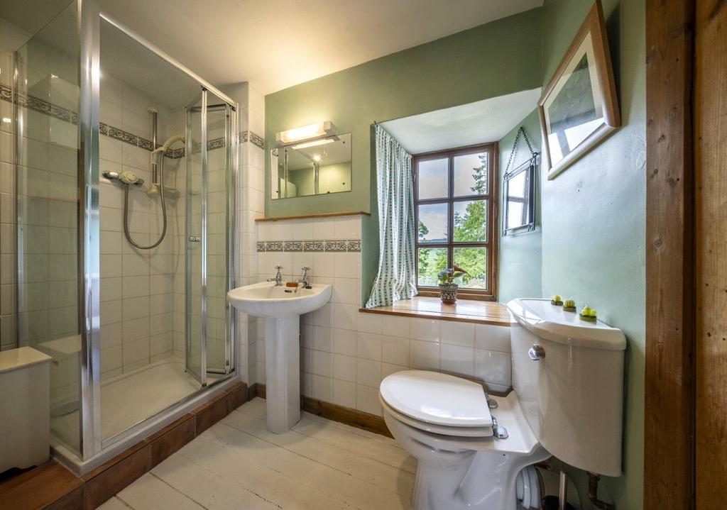 En Suite Shower Room