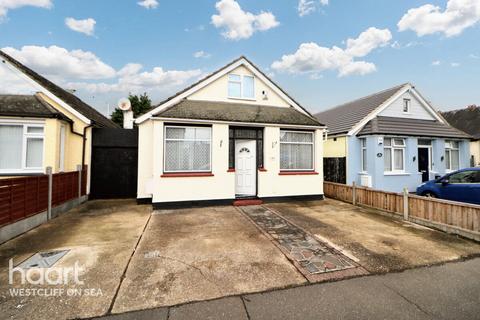4 bedroom bungalow for sale, Cumberland Avenue, SOUTHEND-ON-SEA