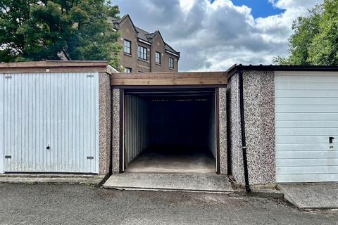 Garage to rent, Balbirnie Place, Edinburgh EH12