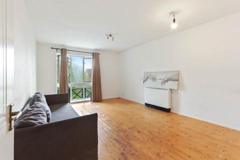 2 bedroom apartment for sale, Kilnsey Court Winterburn Close, Friern Barnet