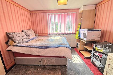 8 Evans Close, Bournemouth, BH11 8RE