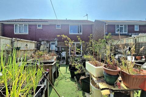 8 Evans Close, Bournemouth, BH11 8RE