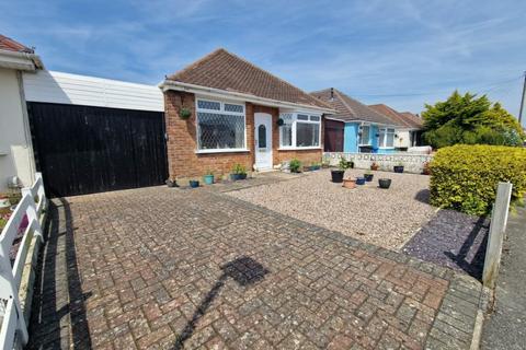 2 bedroom bungalow for sale, Heathfield Avenue, Wallisdown, Poole