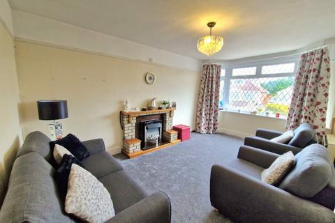 2 bedroom bungalow for sale, Heathfield Avenue, Wallisdown, Poole