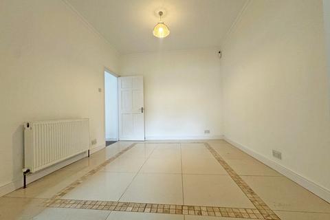 3 bedroom end of terrace house for sale, Water Lane,  Ilford, IG3