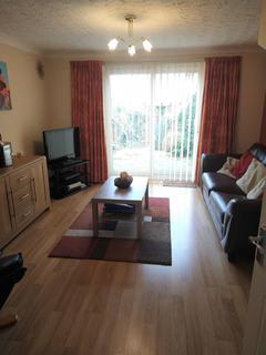 2 bedroom house to rent, Gatekeeper Close, Pinewood, Ipswich, Suffolk, UK, IP8