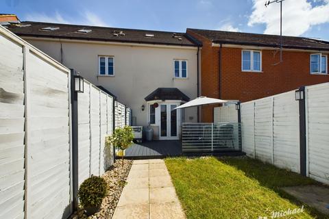 3 bedroom terraced house for sale, Widdowson Place, Aylesbury, Buckinghamshire