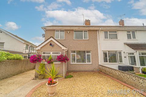 3 bedroom terraced house for sale, Tregwilym Close, Rogerstone, NP10