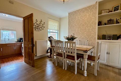 2 bedroom end of terrace house for sale, Stanhope Street, Whitecross, Hereford, HR4