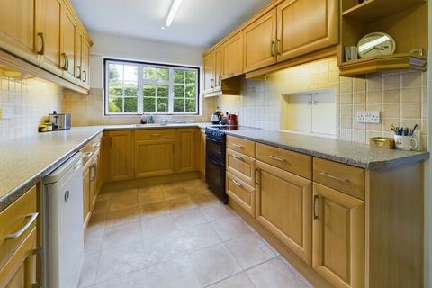 4 bedroom house for sale, The Cedars, Haywards Heath, RH16