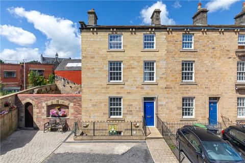 4 bedroom end of terrace house for sale, Kirkgate, Otley, West Yorkshire, LS21