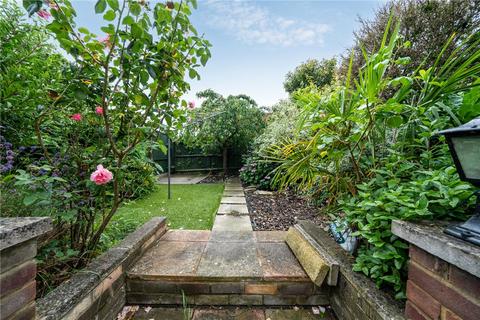 5 Walker Close, Dartford, DA1 4SR
