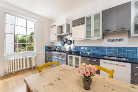 3 bedroom maisonette for sale, Caledonian Road, Islington, London