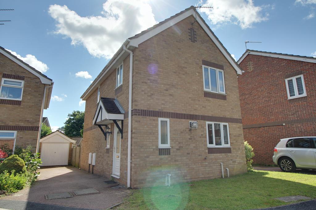 KENDAL CLOSE, HETHERSETT 3 bed detached house for sale £290,000