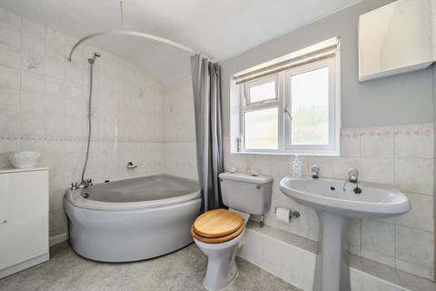 58 Cabell Road, Guildford, GU2 8JF