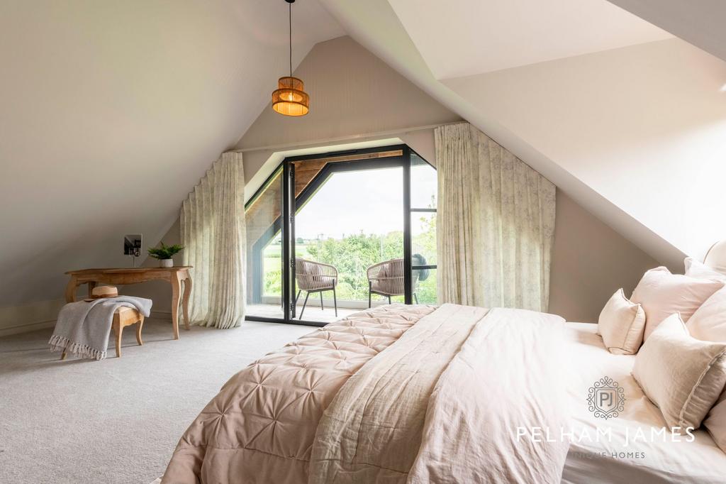 Principal Suite, The Old Nursery, Helpston