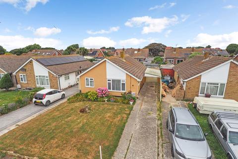 2 bedroom detached bungalow for sale, Grayswood Avenue, Bracklesham Bay, West Sussex, PO20