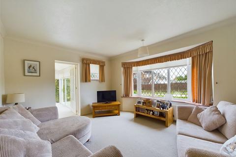 2 bedroom detached bungalow for sale, Greatham Road, Worthing BN14