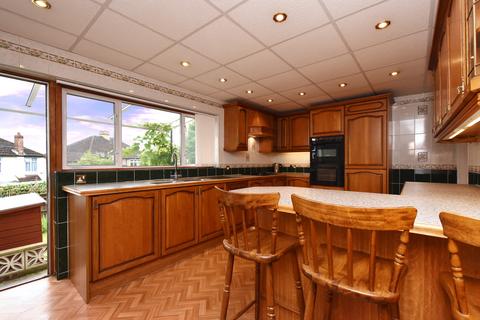 3 bedroom semi-detached house for sale, Kynaston Road, Bromley