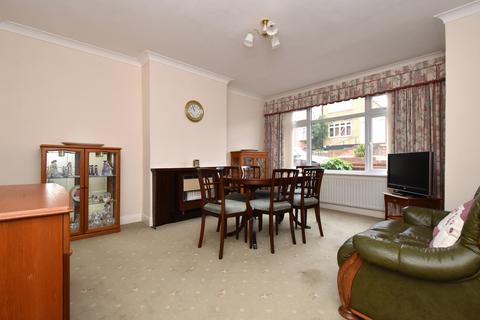 3 bedroom semi-detached house for sale, Kynaston Road, Bromley