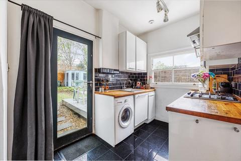 2 bedroom flat for sale, Darwin Road, Ealing, W5